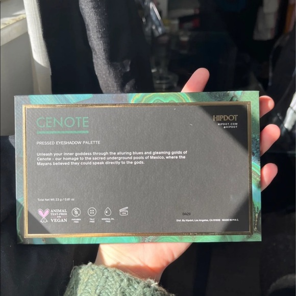 Eyeshadow pallet - Picture 5 of 5